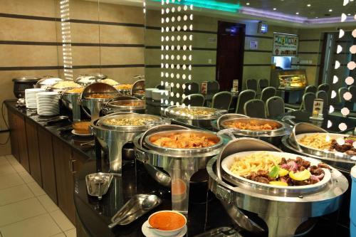 Oasis Deira Hotel Дубай Экстерьер фото
