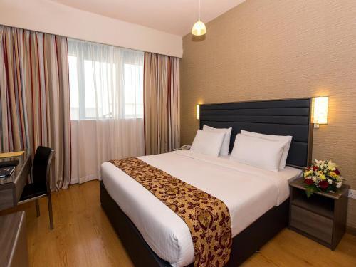 Oasis Deira Hotel Дубай Экстерьер фото