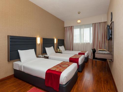 Oasis Deira Hotel Дубай Экстерьер фото